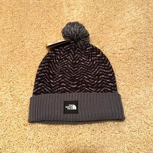 NWT North Face Beanie Black & Gray